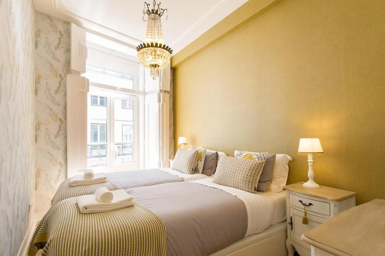 Chiado Deluxe Gem 4Bdr Amazing Apartment Лиссабон